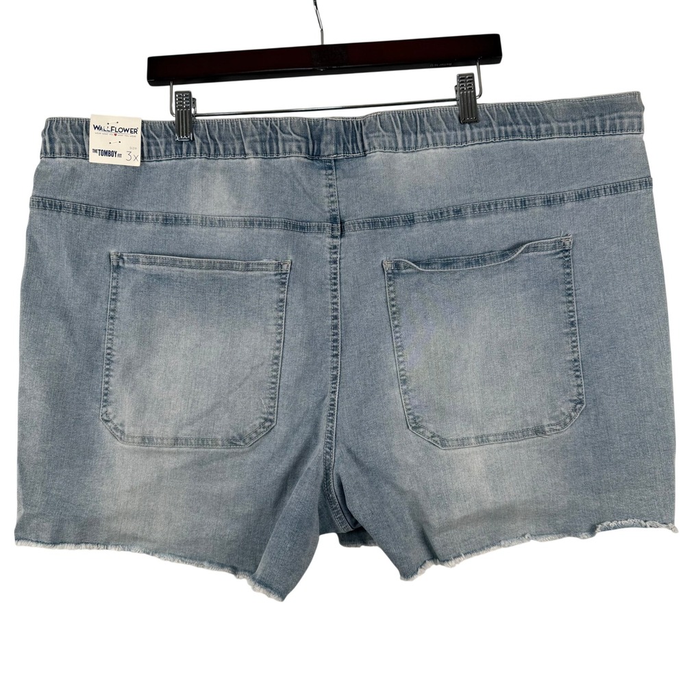 Wallflower 3X Plus Size Denim Shorts Light Wash Drawstring Frayed Hem Summer NWT - Picture 2 of 7